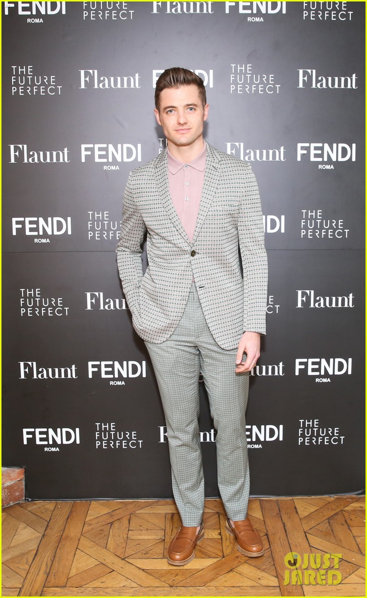 Charlie Heaton Is the Man of the Hour at Fendi Event!