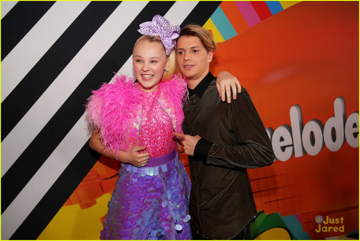 Jace Norman, Riele Downs & Ella Anderson Bring 'Henry Danger' To KCAs 2018