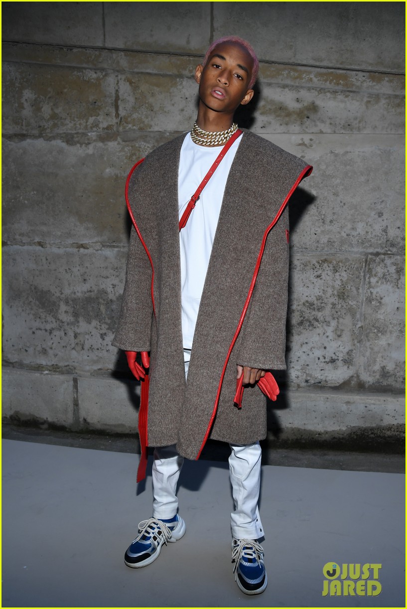 Jaden Smith, Chloe Moretz & Sophie Turner Look so Stylish at the Louis Vuitton Show in Paris!