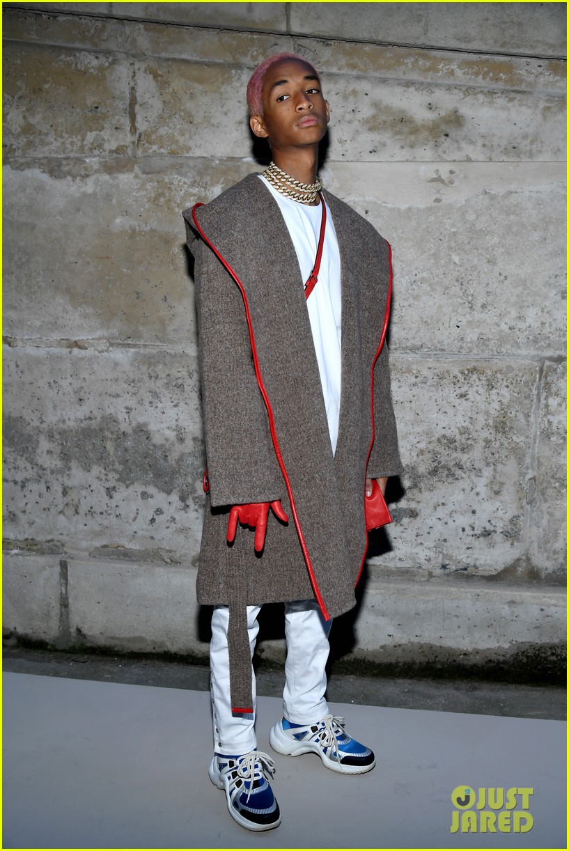 Jaden Smith, Chloe Moretz & Sophie Turner Look so Stylish at the Louis Vuitton Show in Paris!
