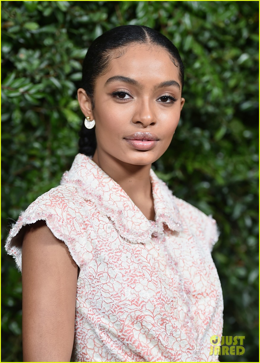 Yara Shahidi Goes Glam for Oscars Pre-Party!