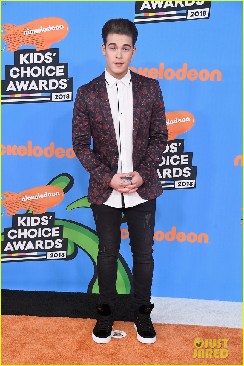 Breanna Yde & Ricardo Hurtado 'Rock' Out at Kids' Choice Awards 2018!