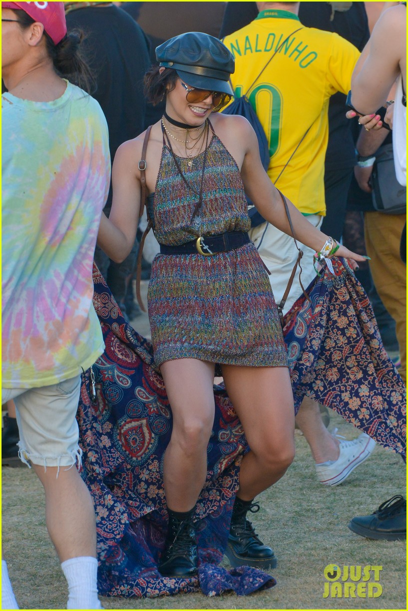 Vanessa Hudgens Shows Off Her Dance Moves at Coachella 2018!