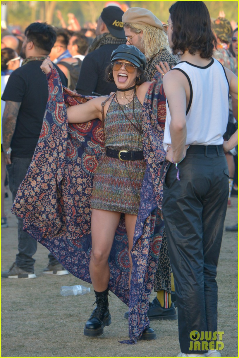Vanessa Hudgens Shows Off Her Dance Moves at Coachella 2018!