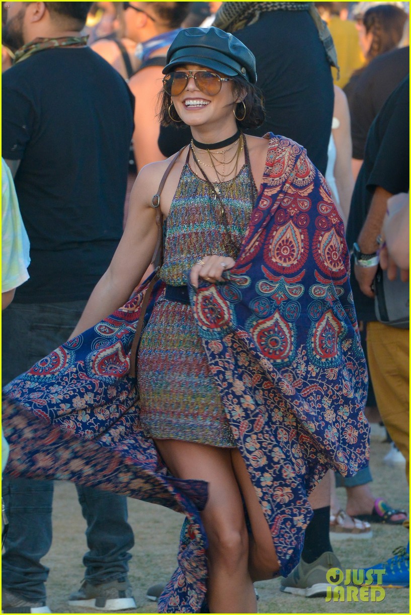 Vanessa Hudgens Shows Off Her Dance Moves at Coachella 2018!