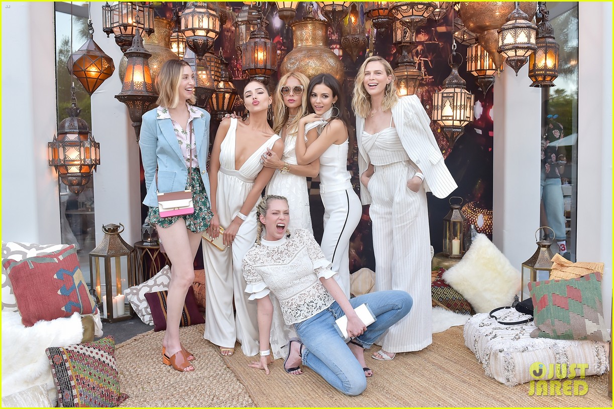 Victoria Justice Rocks Blue Hair Streaks at Coachella Event With Amelia Gray Hamlin