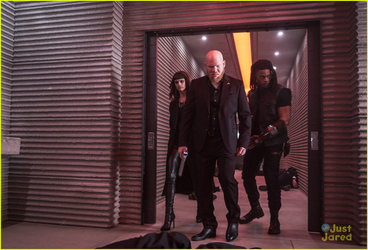 'Black Lightning' Showrunner Previews What The Plan Is For Season Two