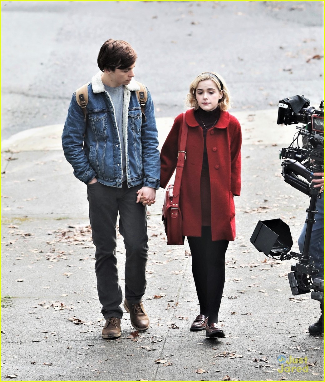 Ross Lynch & Kiernan Shipka Hold Hands While Filming 'Chilling Adventures of Sabrina'