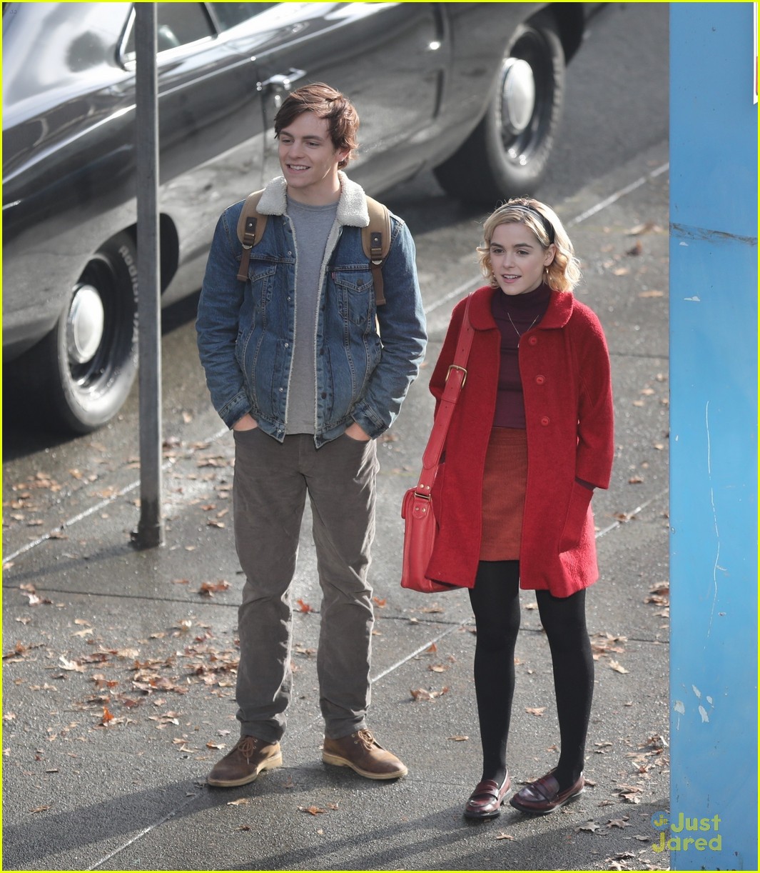 Ross Lynch & Kiernan Shipka Hold Hands While Filming 'Chilling Adventures of Sabrina'