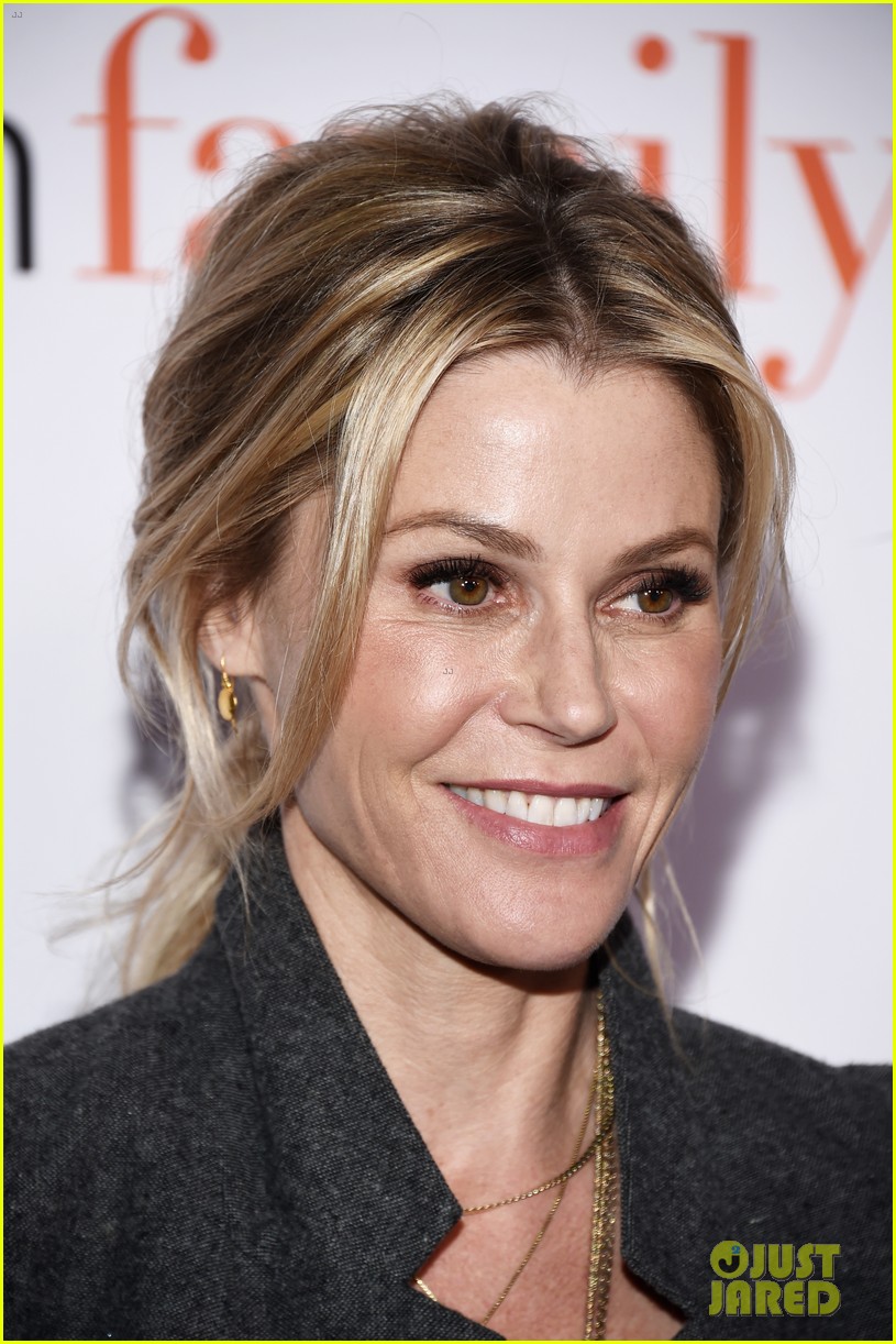 Sarah Hyland Rocks New Haircut With Ariel Winter & Nolan Gould at 'Modern Family' Event