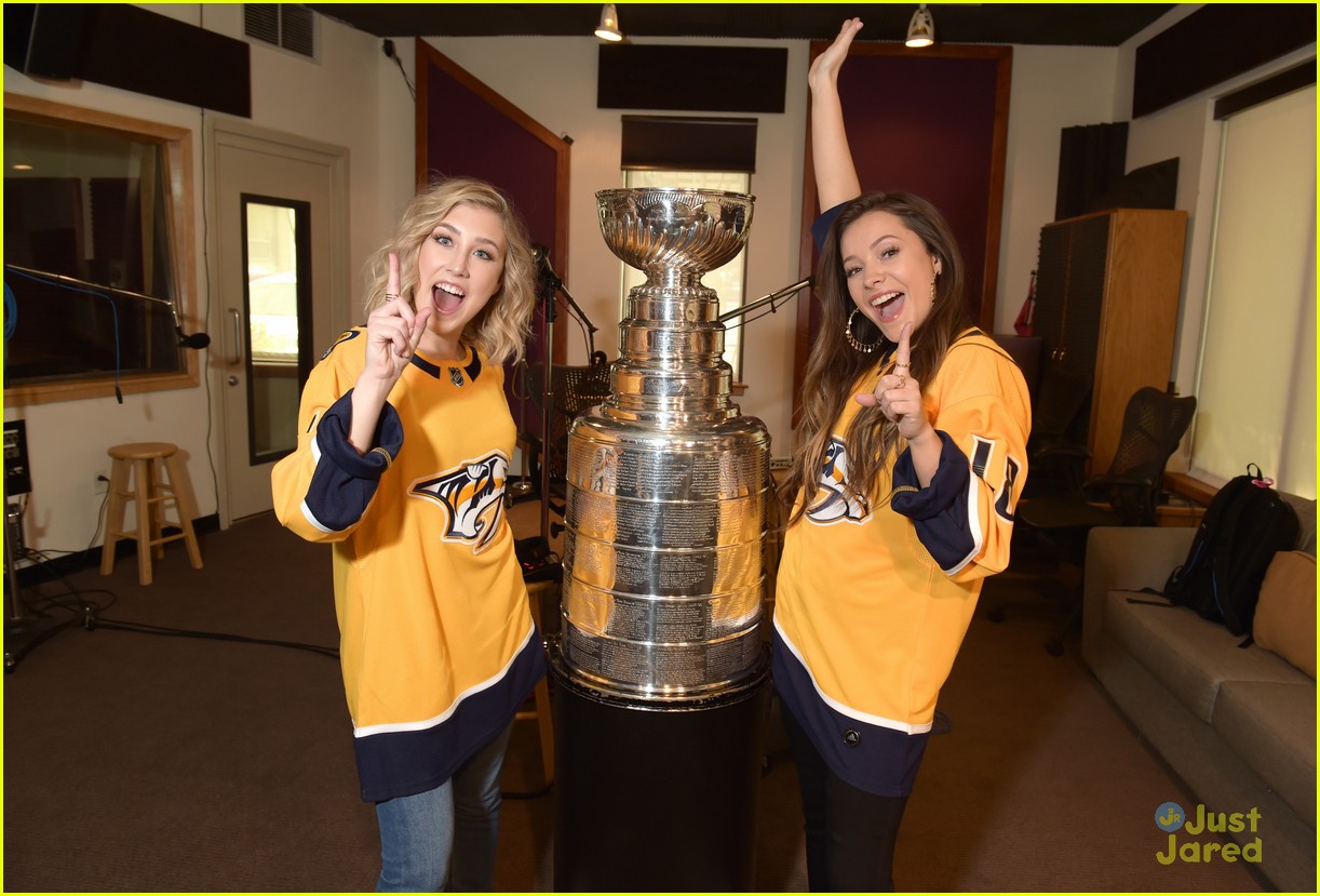 Maddie & Tae Drop First Snippet of Comeback Single 'Friends Don't' - Listen Now!