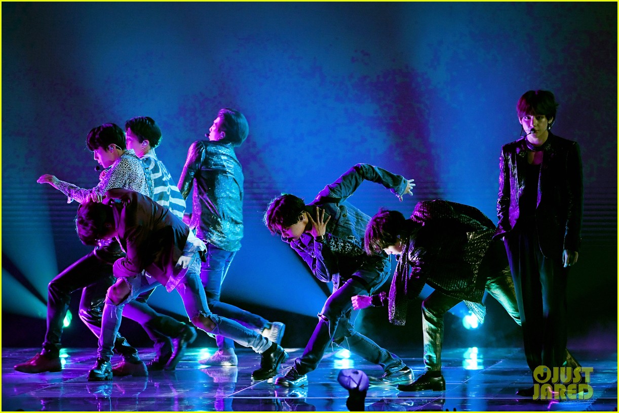BTS' Billboard Music Awards 2018 Performance Video - Watch Now!