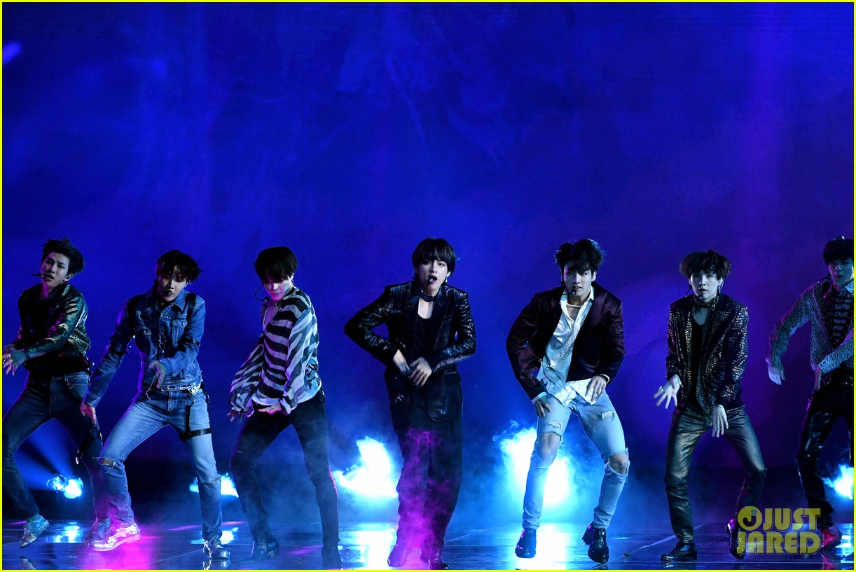 BTS' Billboard Music Awards 2018 Performance Video - Watch Now!