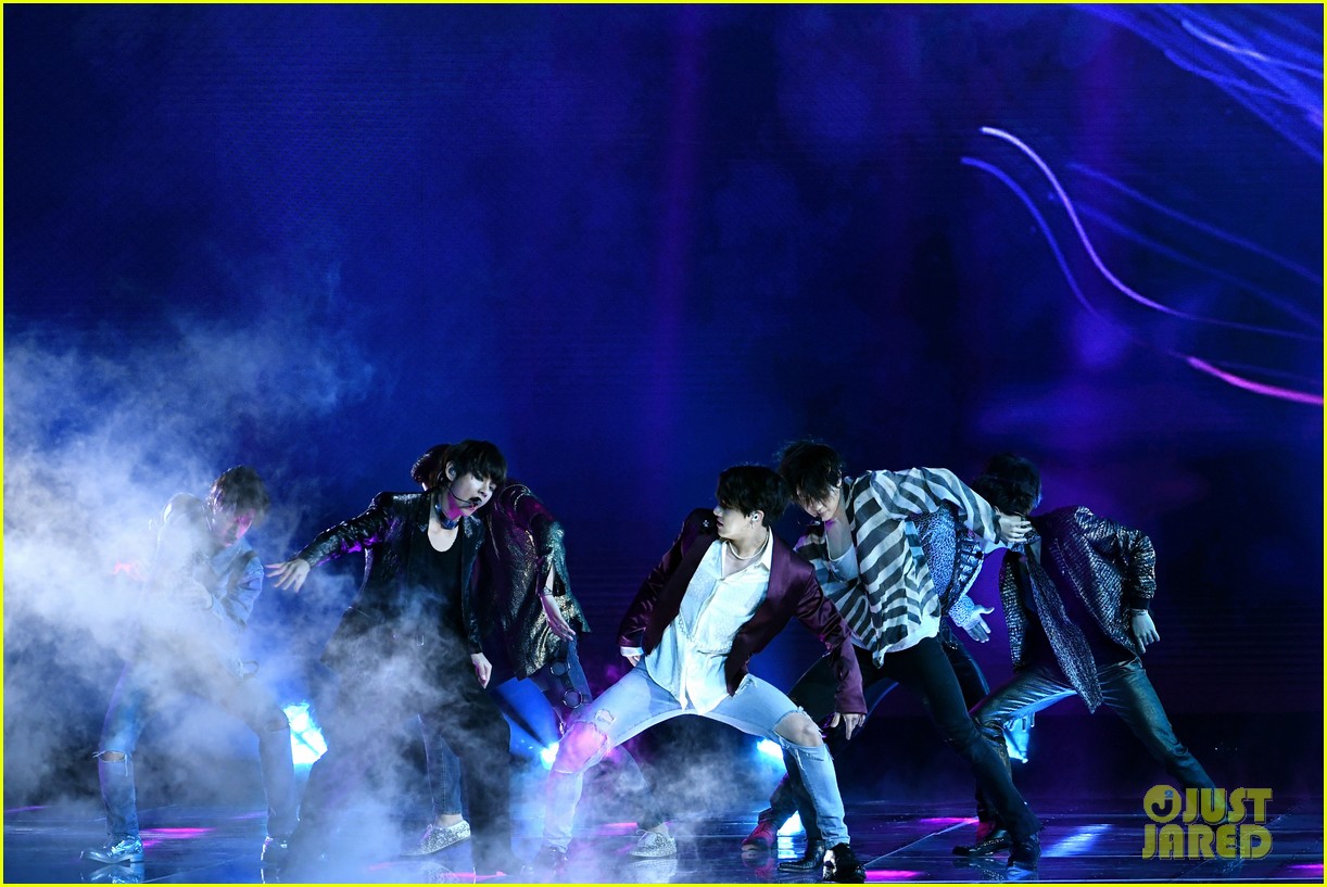 BTS' Billboard Music Awards 2018 Performance Video - Watch Now!