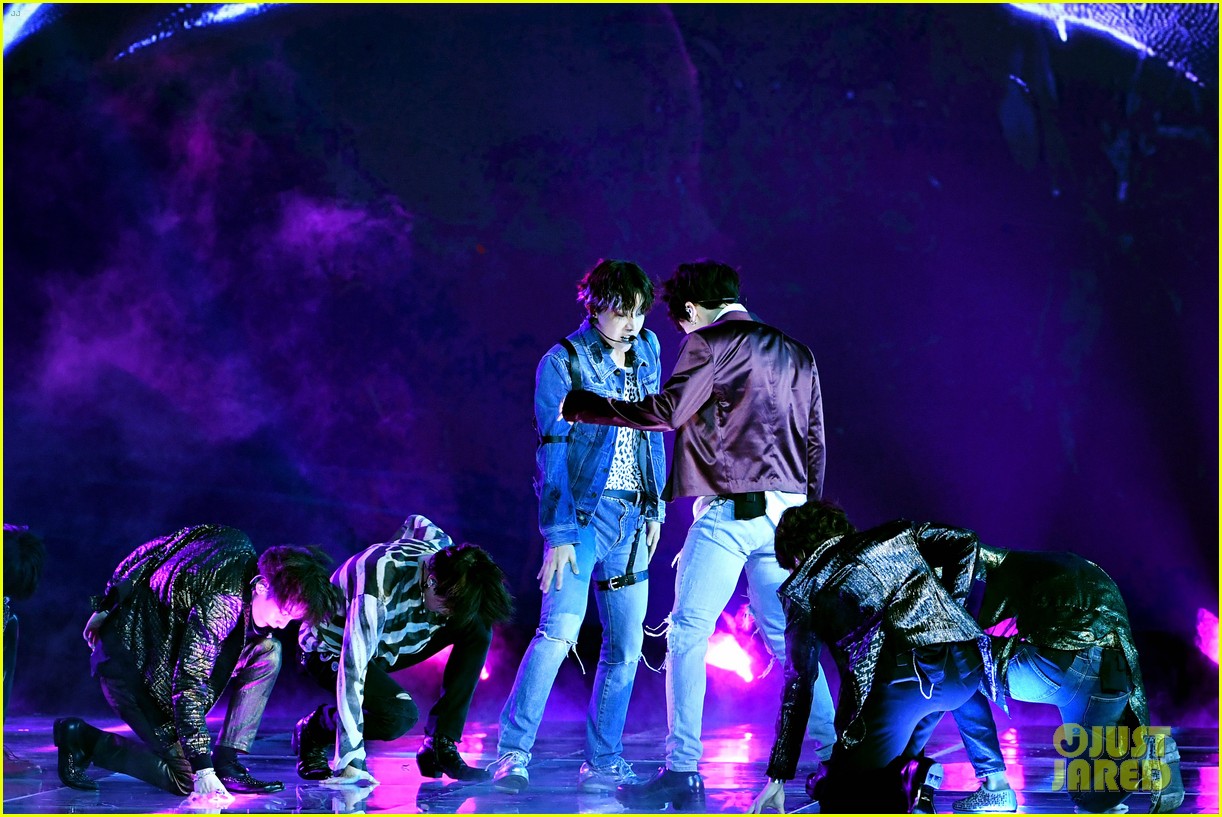 BTS' Billboard Music Awards 2018 Performance Video - Watch Now!