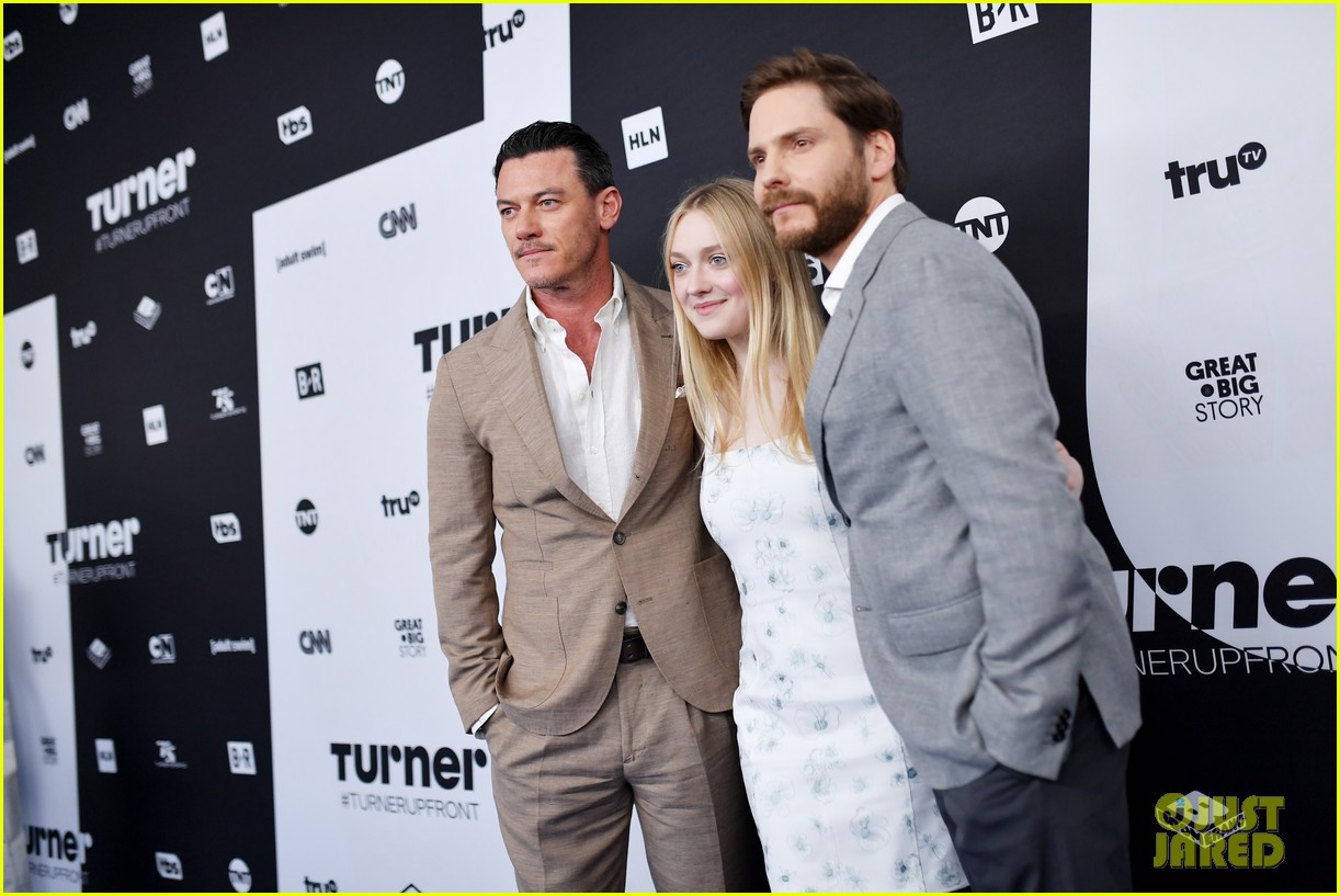Dakota Fanning Joins 'The Alienist' Cast at Turner Upfronts