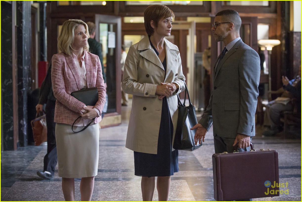 Dylan Minnette Talks Clay's Mental Health in '13 Reasons Why' Season 2