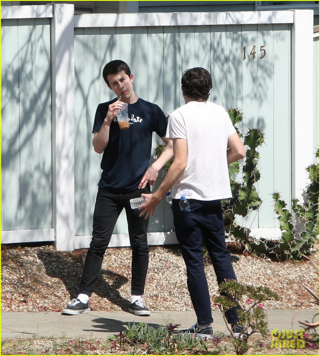 Dylan Minnette Meets Up With Band Wallows After Television Debut!