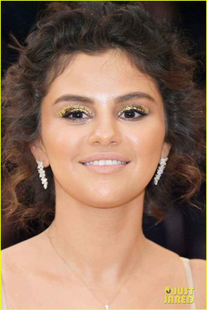 Selena Gomez's Met Gala 2018 Look Features a Bible Quote