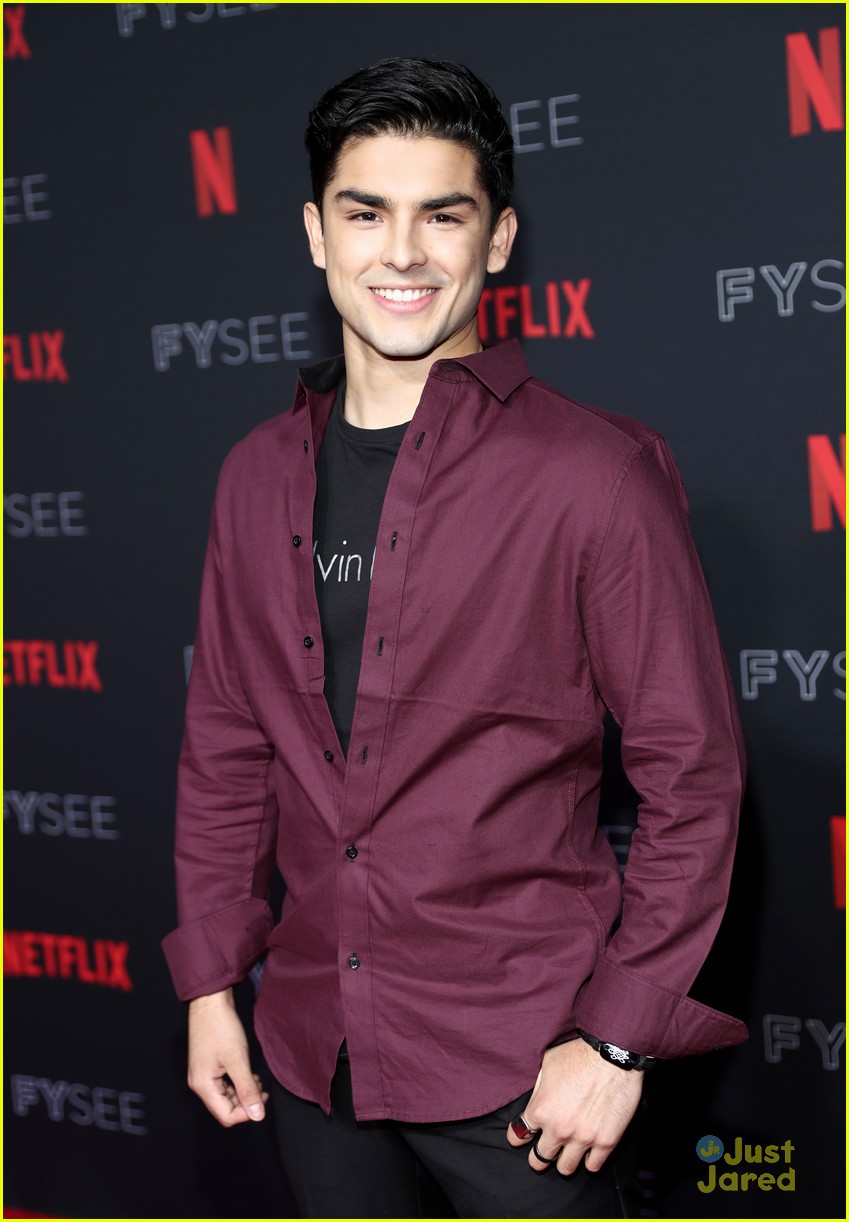 'Alexa & Katie's Isabel May & Emery Kelly Partied With The 'On My Block' Cast at Netflix's FYSee Party