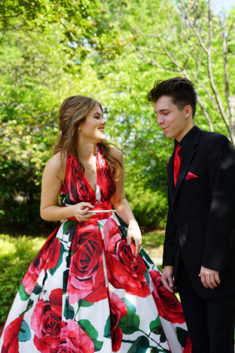 Kerri Medders Went To Prom With Fan Given Daum & Had The Time of Her Life!