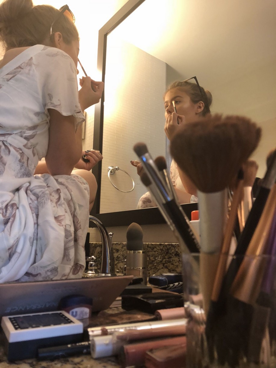 Kerri Medders Went To Prom With Fan Given Daum & Had The Time of Her Life!