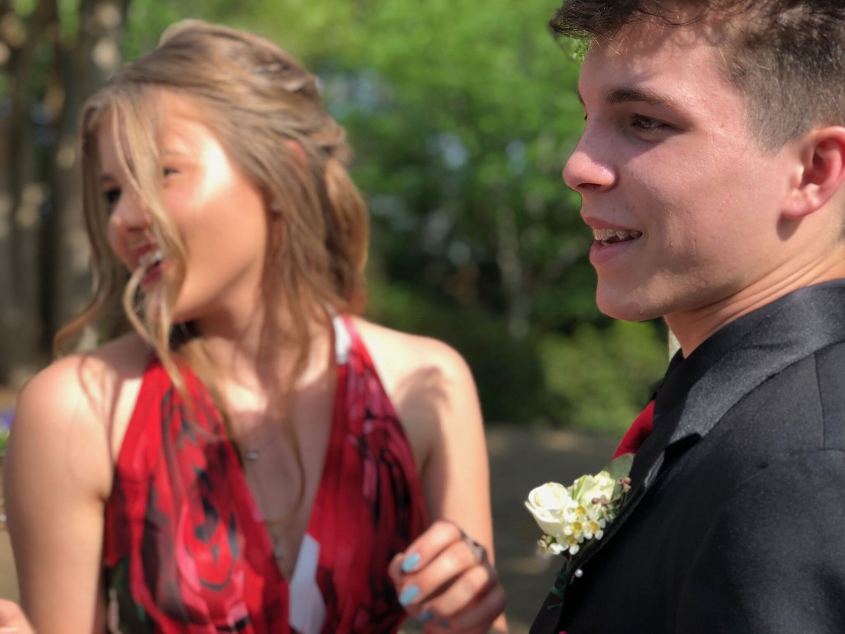 Kerri Medders Went To Prom With Fan Given Daum & Had The Time of Her Life!
