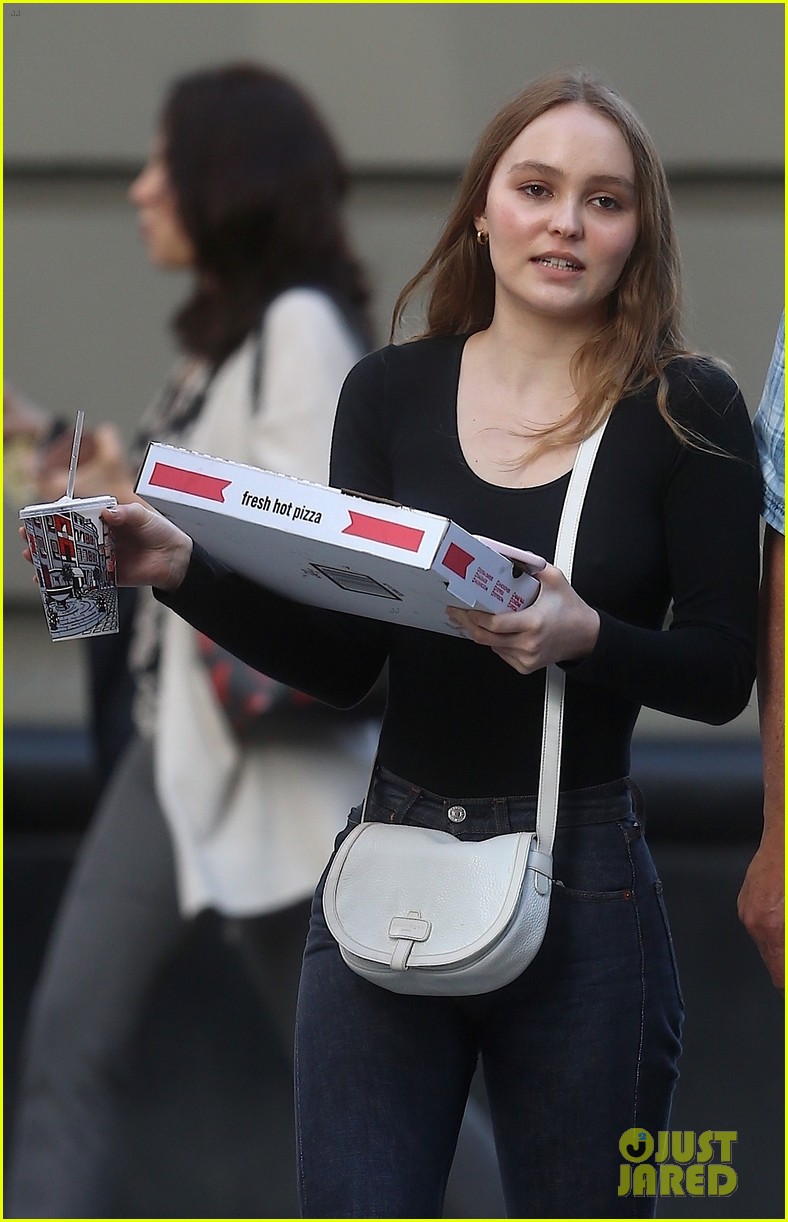 Robert Pattinson & Lily-Rose Depp to Star in Netflix's 'The King'!