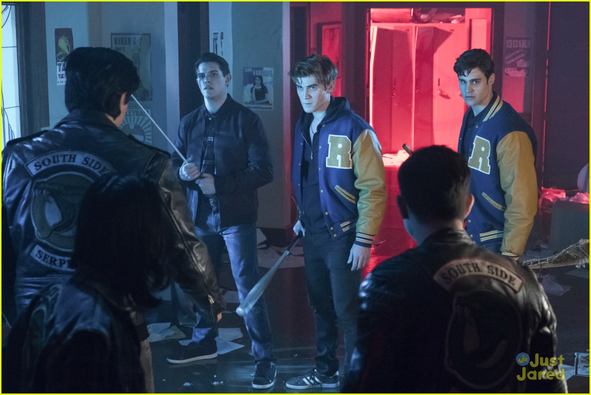 'Riverdale' Poll: Who Do You Think Black Hood Really Is? Vote Now!