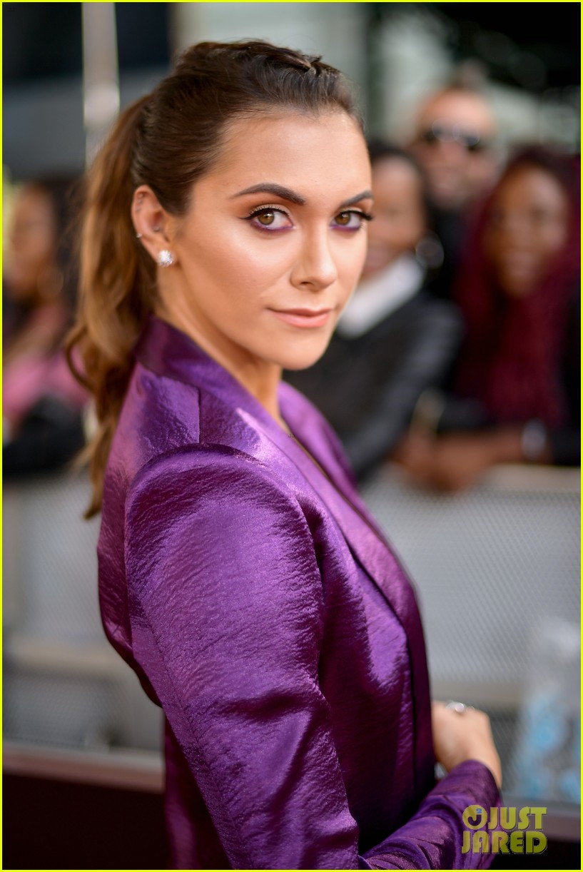 Alyson Stoner & Chantel Jeffries Choose Daring Looks for Billboard Music Awards 2018