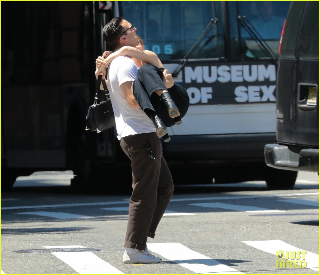 Zoey Deutch & Boyfriend Dylan Hayes Are Such a Cute Couple!