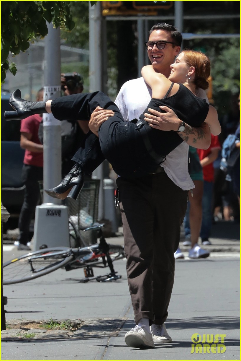 Zoey Deutch & Boyfriend Dylan Hayes Are Such a Cute Couple!