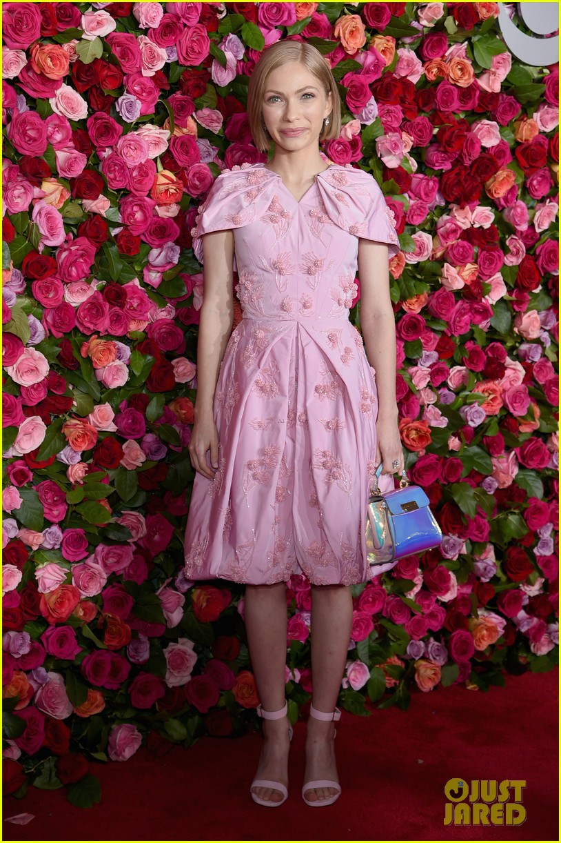 Zoey Deutch Goes Glam for Tony Awards 2018!