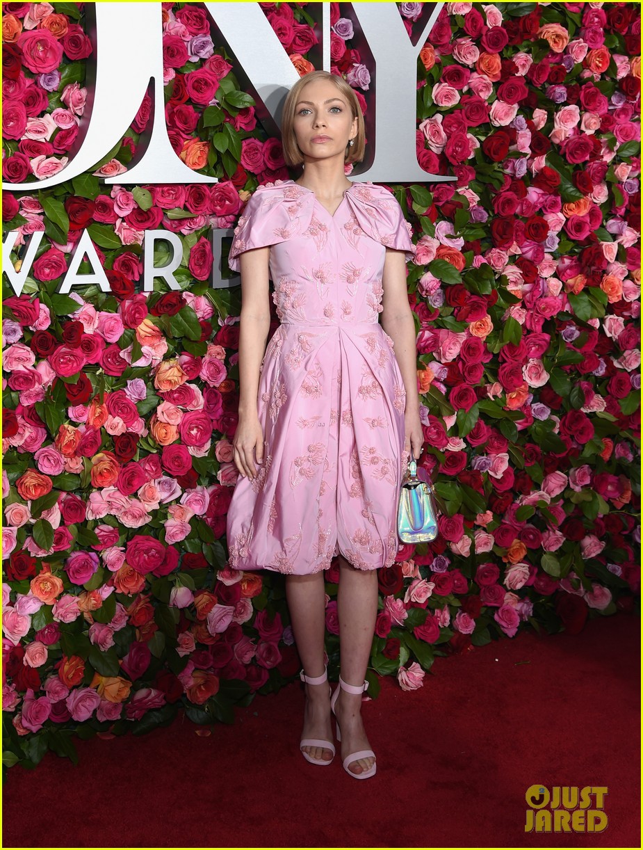 Zoey Deutch Goes Glam for Tony Awards 2018!