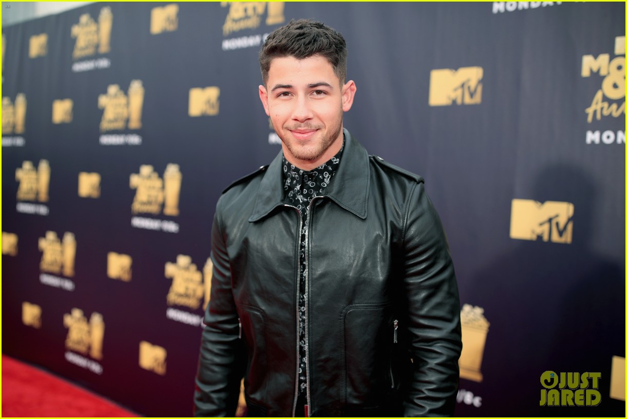 Nick Jonas Walks Carpet Before Performing at MTV Movie & TV Awards 2018!