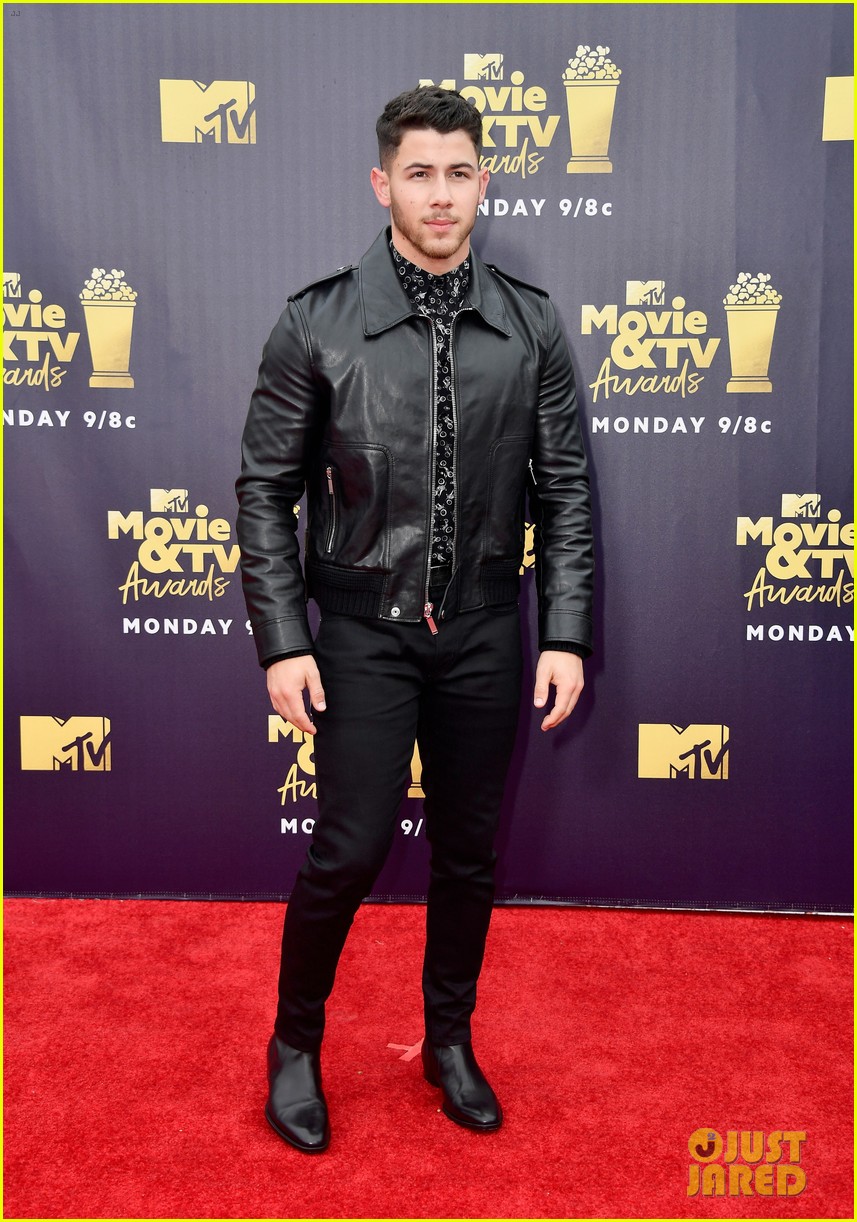 Nick Jonas Walks Carpet Before Performing at MTV Movie & TV Awards 2018!