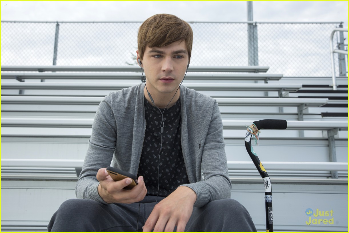 Miles Heizer Opens Up About The Alex, Jessica & Justin Love Triangle on '13 Reasons Why'