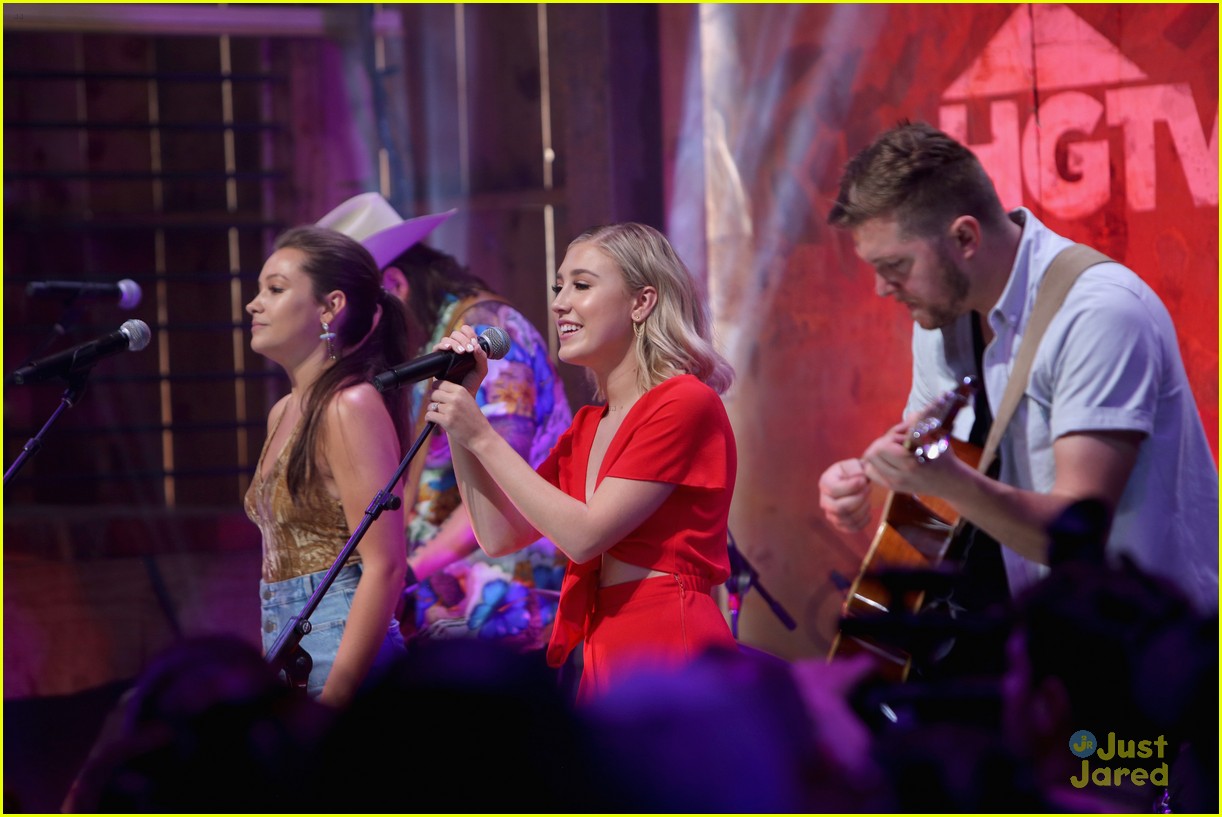Maddie & Tae's Maddie Marlow Shows Off Sparkly Engagement Ring at CMA Fest 2018