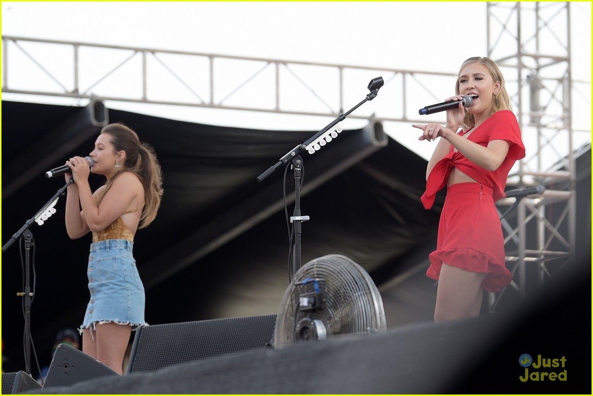 Maddie & Tae's Maddie Marlow Shows Off Sparkly Engagement Ring at CMA Fest 2018
