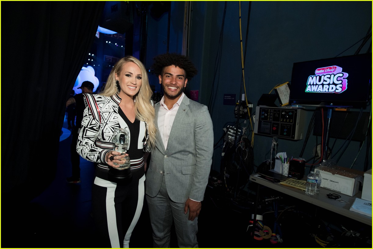 Backstage at the Radio Disney Music Awards 2018 - See the Moments You Missed on TV!