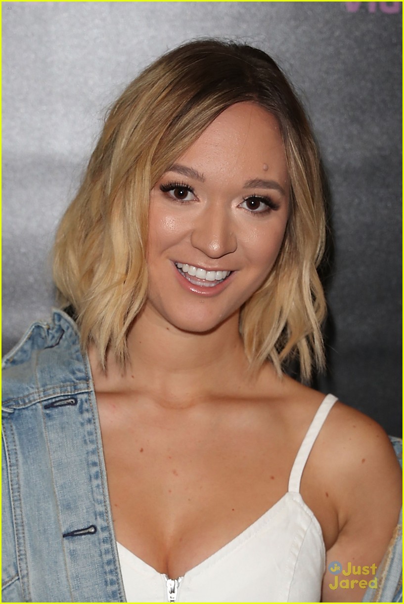 Colleen Ballinger, Alisha Marie, Rosanna Pansino & More Step Out for Vidcon 2018