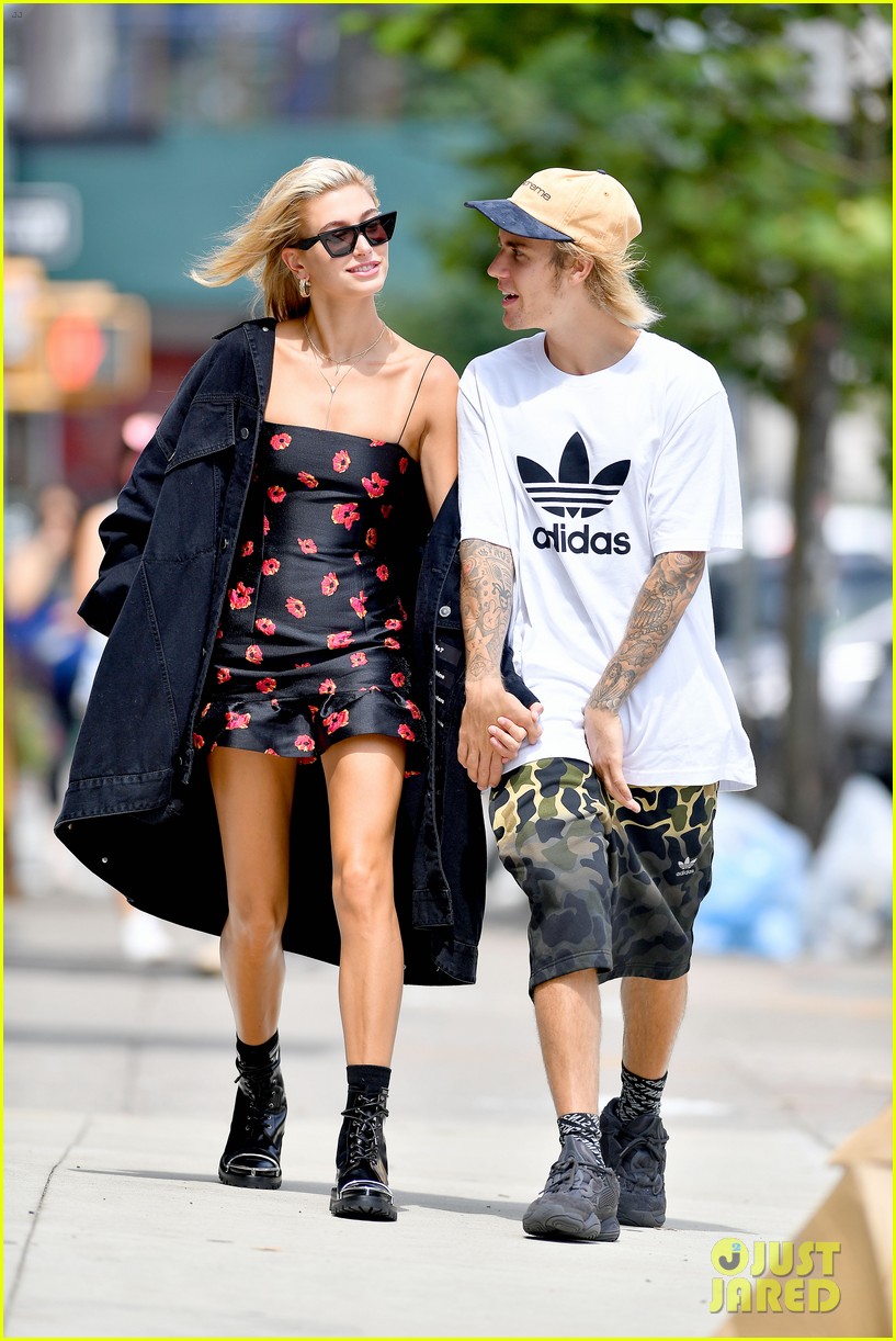 Justin Bieber & Hailey Baldwin Show Off Their Styles in the Big Apple