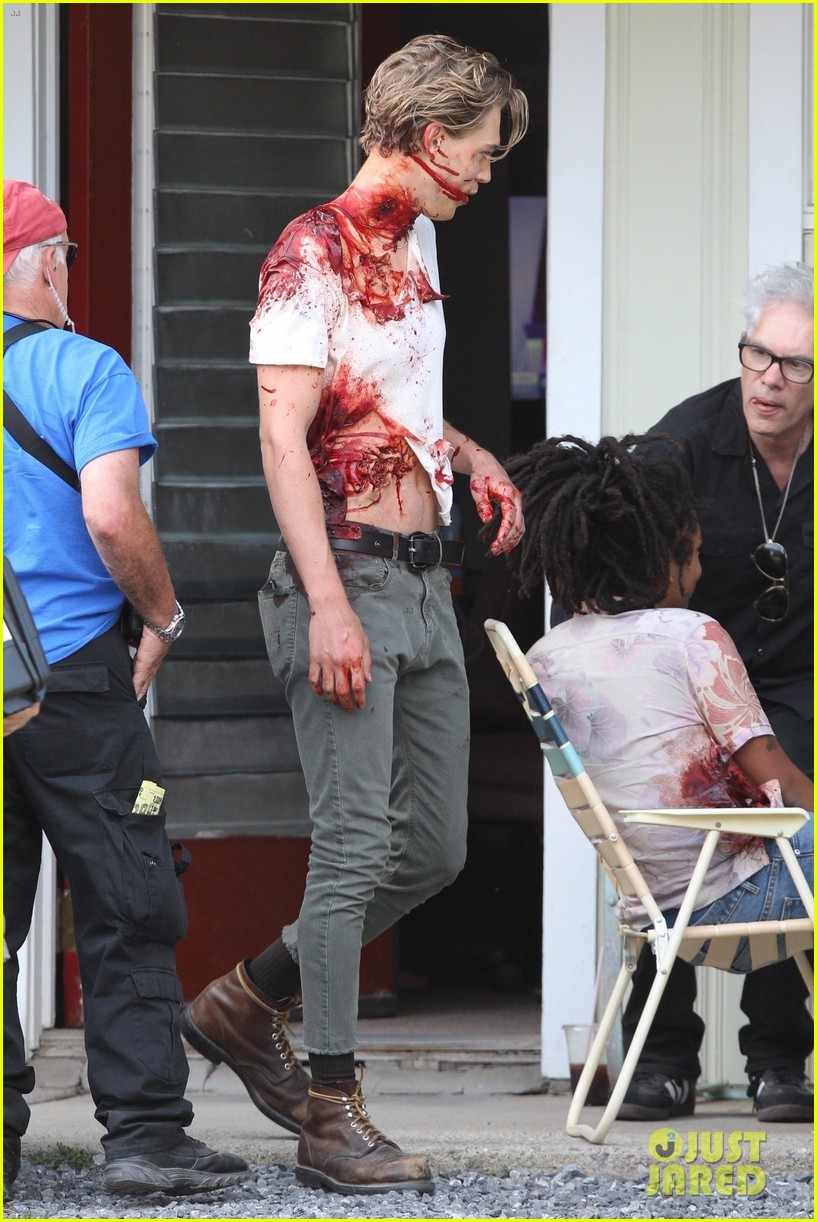 Selena Gomez & Austin Butler Are Filming a Zombie Movie!