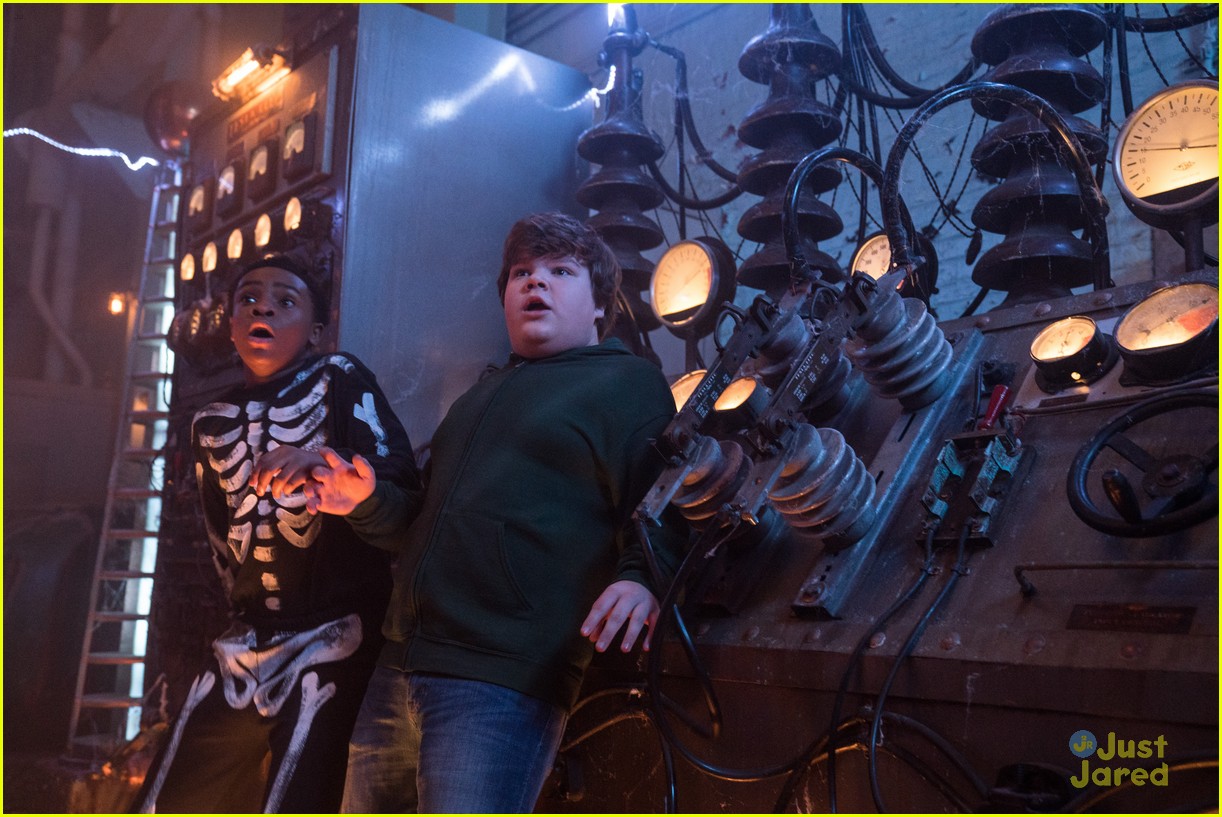 Madison Iseman Runs From Killer Gummy Bears in 'Goosebumps 2: Haunted Halloween' Trailer - Watch Now!