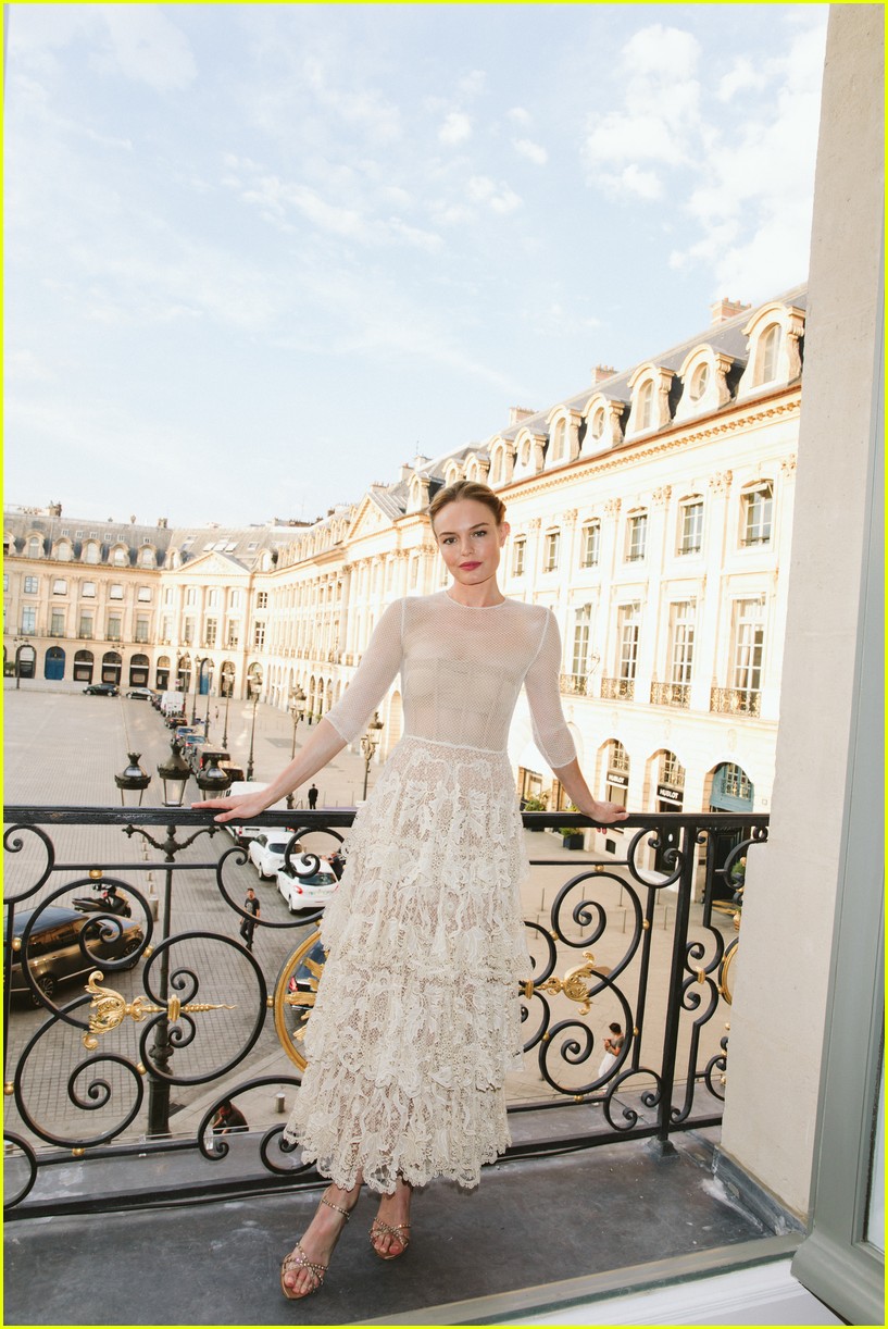 Emma Roberts, Zoey Deutch, & Margaret Qualley Step Out in Style for Dior Dinner