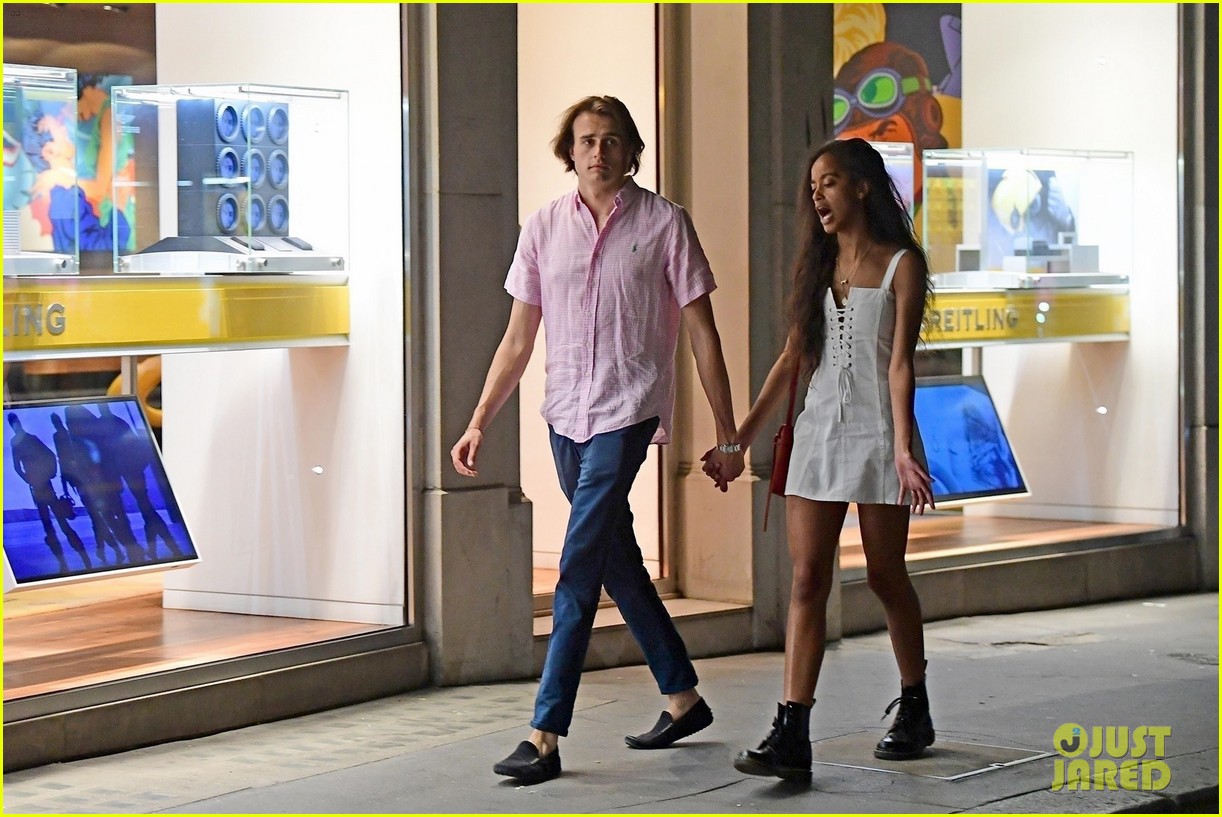 Malia Obama Enjoys a London Date Night with Boyfriend Rory Farquharson!