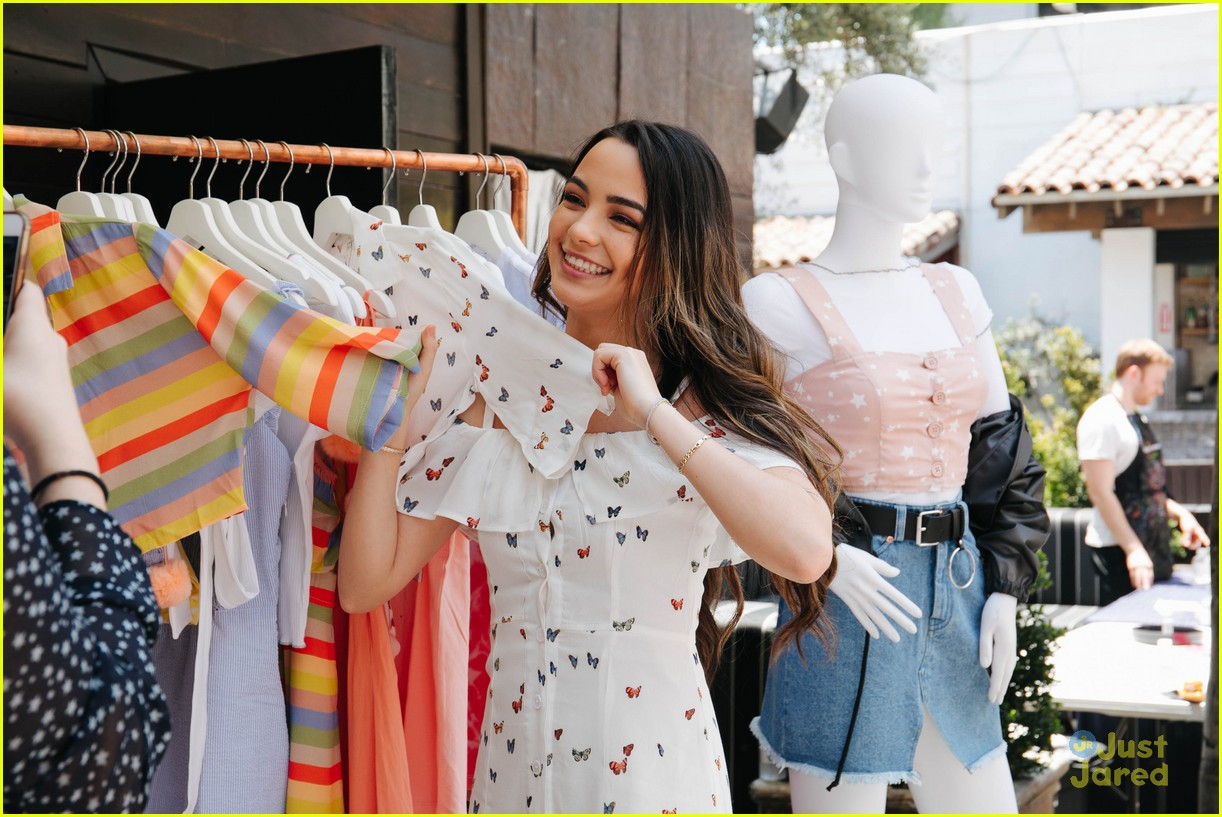 Veronica & Vanessa Merrell Celebrate Launch of New Fashion Line, True Img!