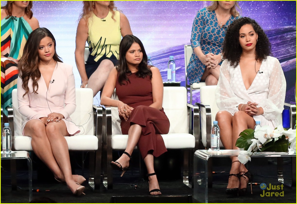 New 'Charmed' Promo Finds Maggie, Mel & Macy Trying To Figure Out Who Murdered Their Mom - Watch!