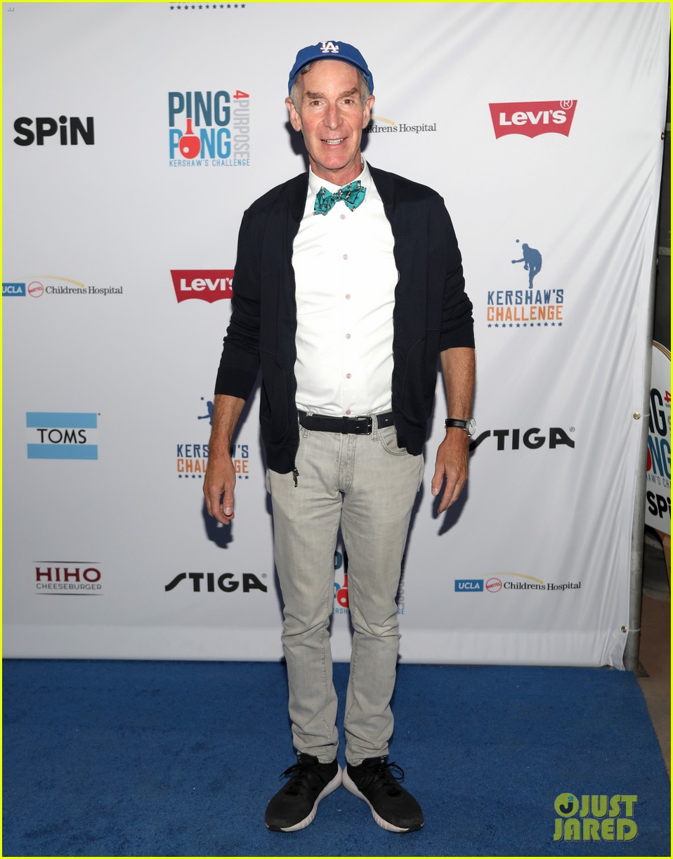 Sarah Hyland & Wells Adams Play Ping Pong for a Good Cause!