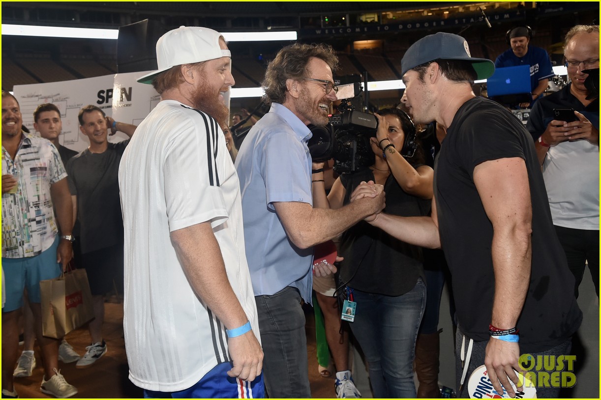 Sarah Hyland & Wells Adams Play Ping Pong for a Good Cause!